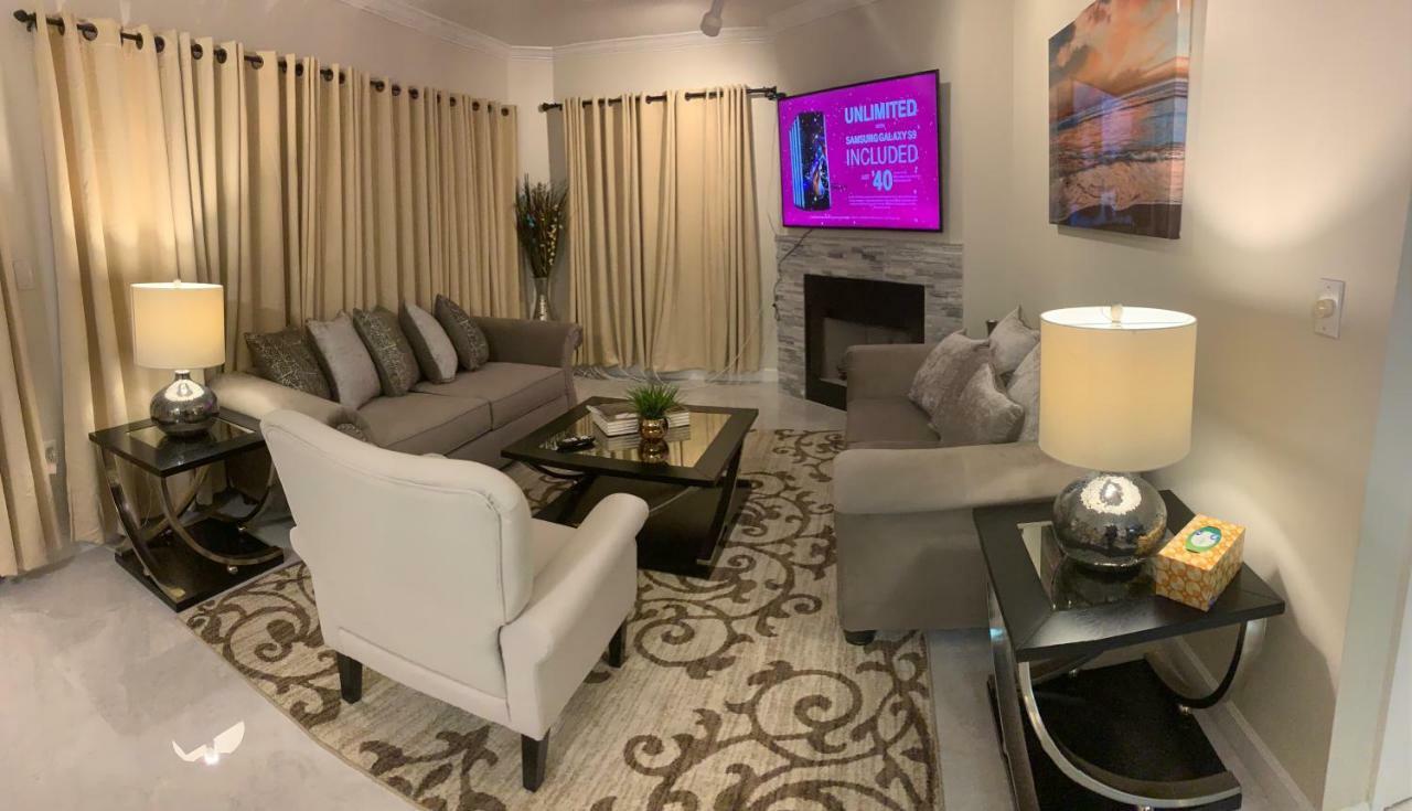 Luxury Condo In The Heart Of Пиджен Фордж Екстериор снимка
